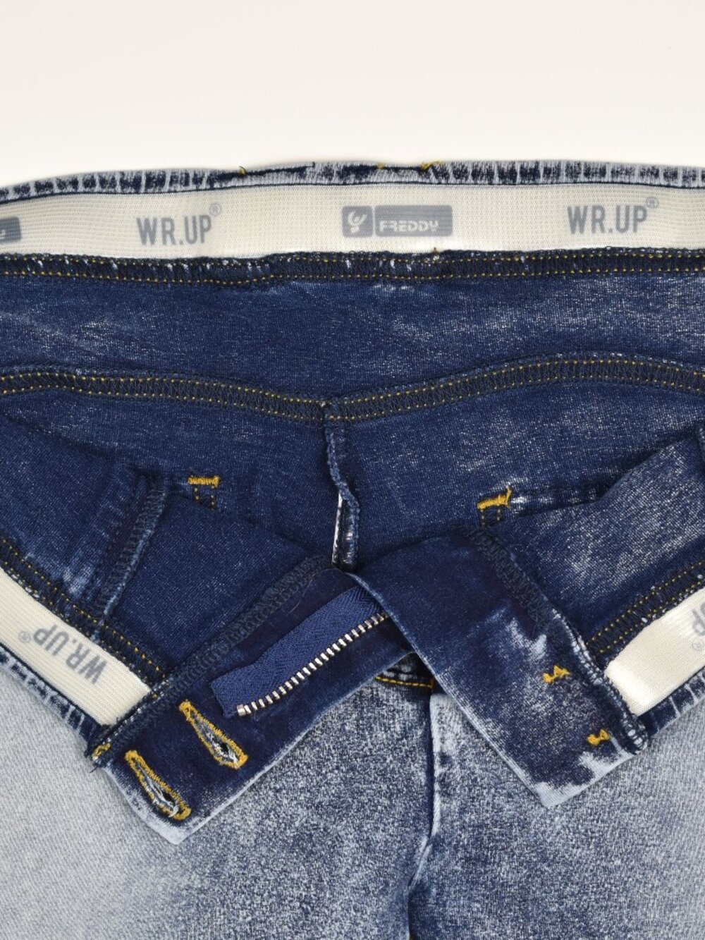 Freddy Skinny Butt Lifting Jeans - 6 - Picture 8 of 10